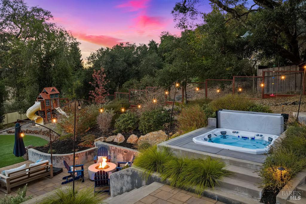 235 Clear Ridge Drive Healdsburg CA 95448
