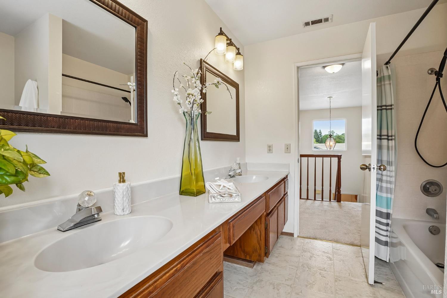 913 Stonewood Court Vacaville CA 95687