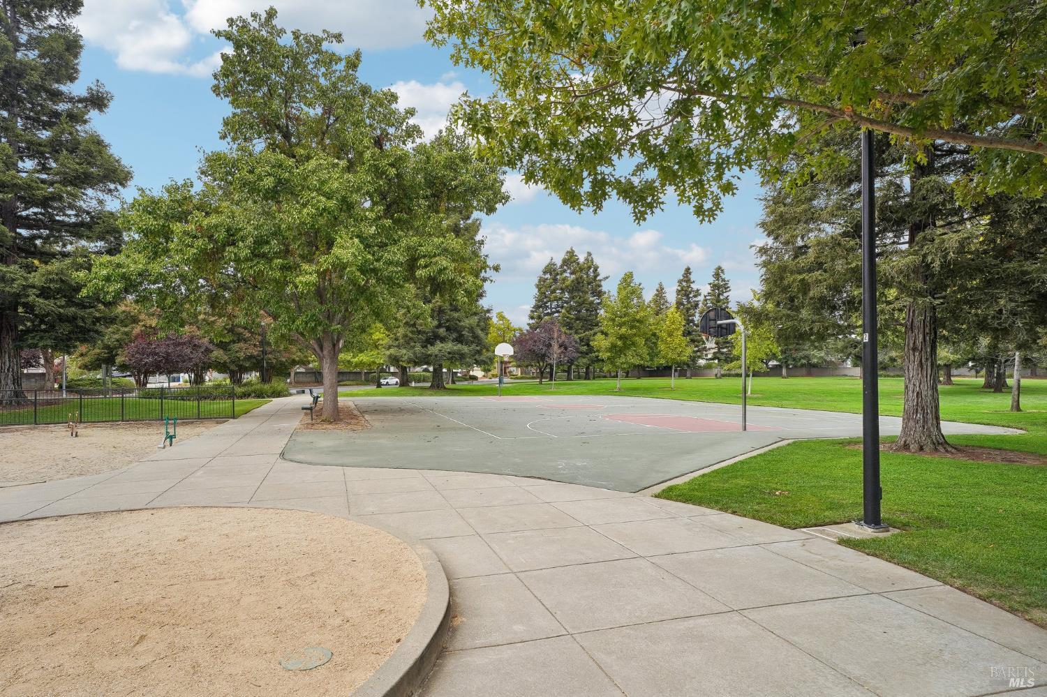 913 Stonewood Court Vacaville CA 95687