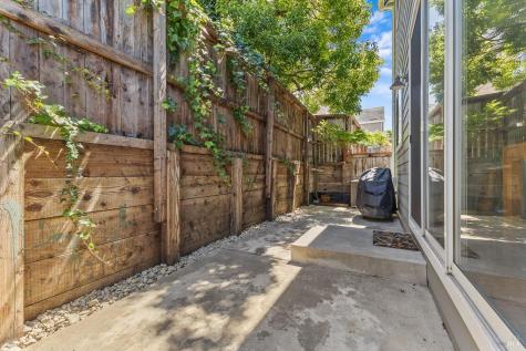 1040 Addison Circle Petaluma CA 94952