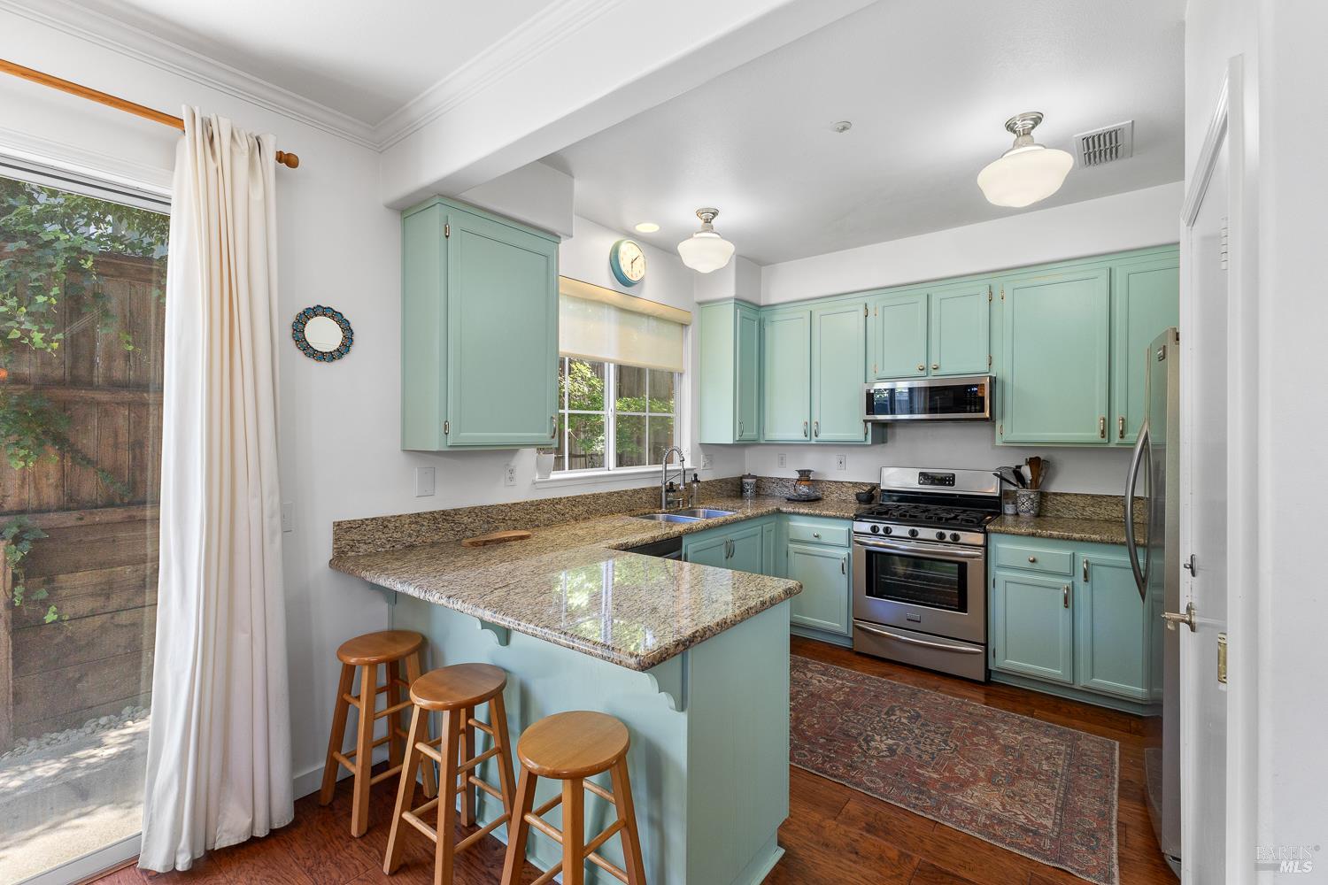 1040 Addison Circle Petaluma CA 94952