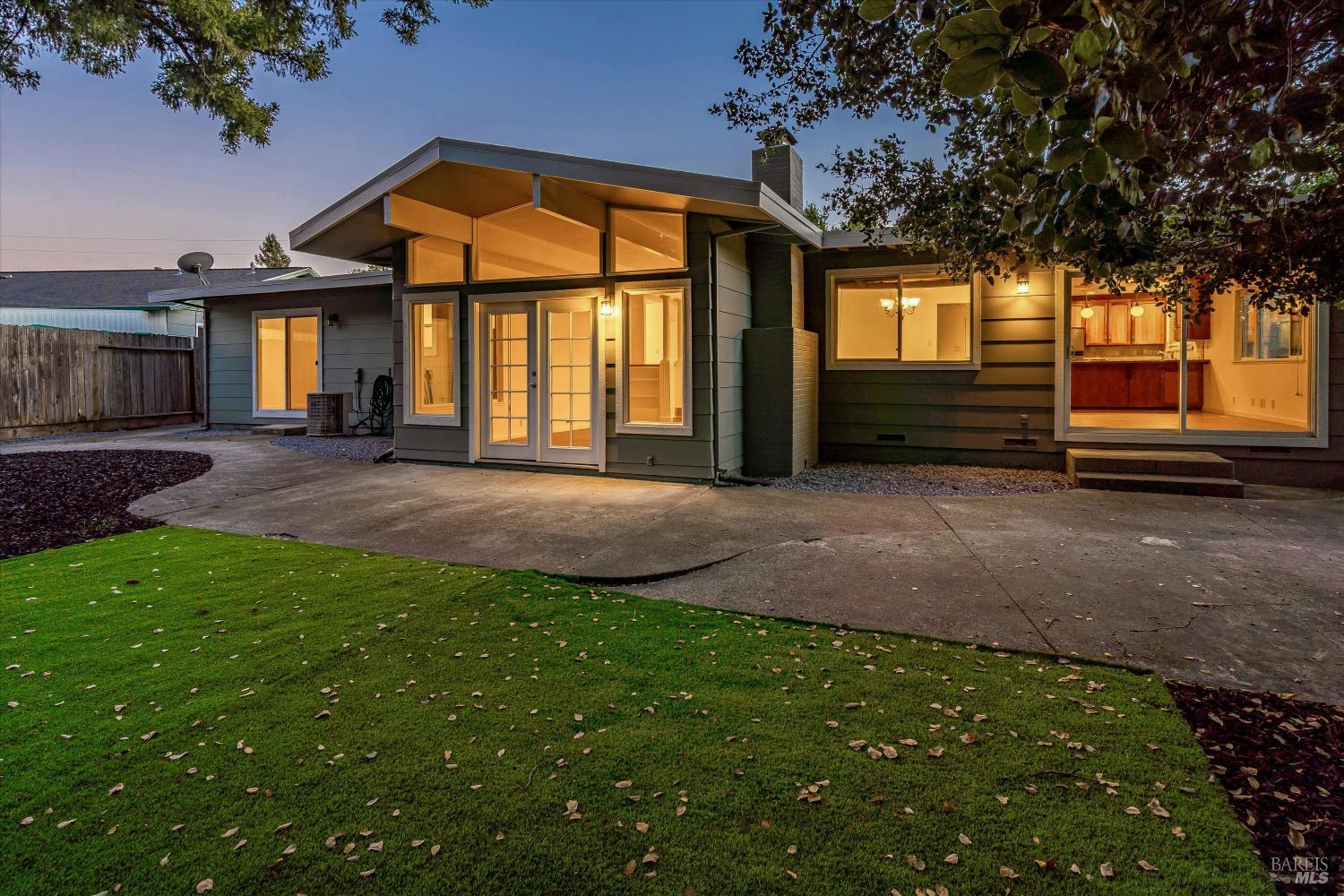 2567 Tachevah Drive Santa Rosa CA 95405