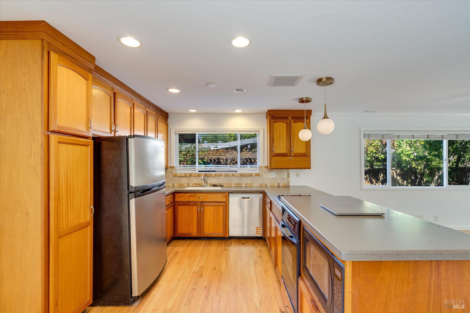 2567 Tachevah Drive Santa Rosa CA 95405