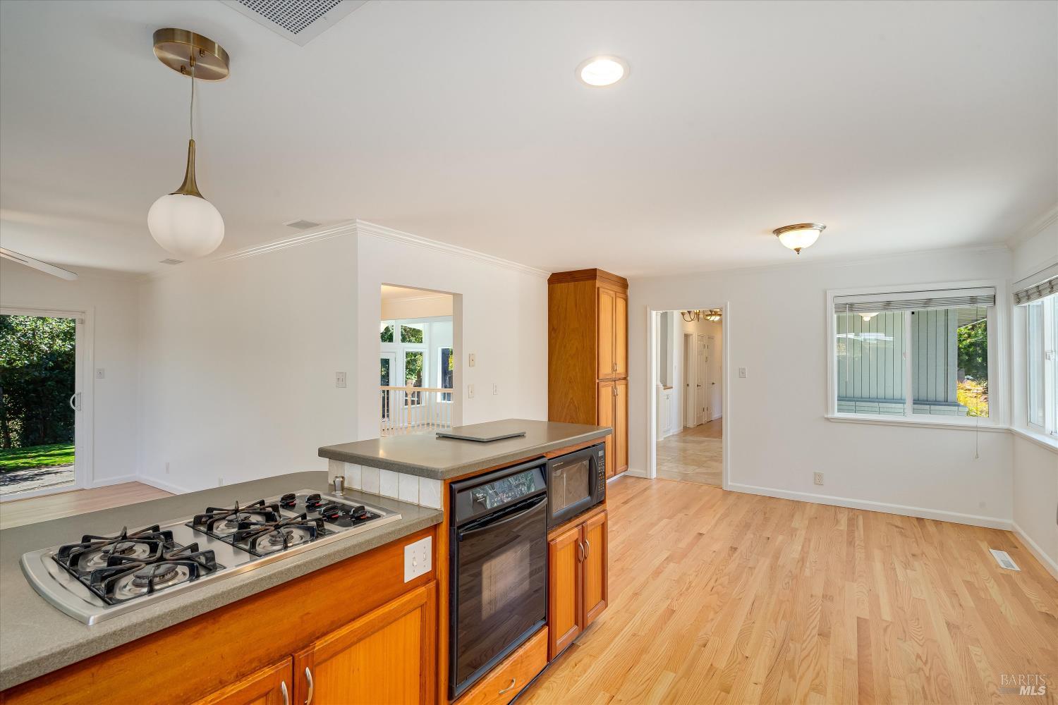 2567 Tachevah Drive Santa Rosa CA 95405