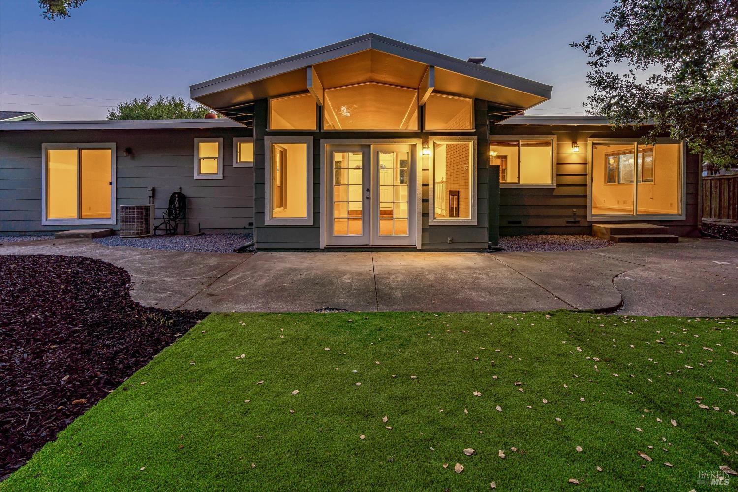 2567 Tachevah Drive Santa Rosa CA 95405