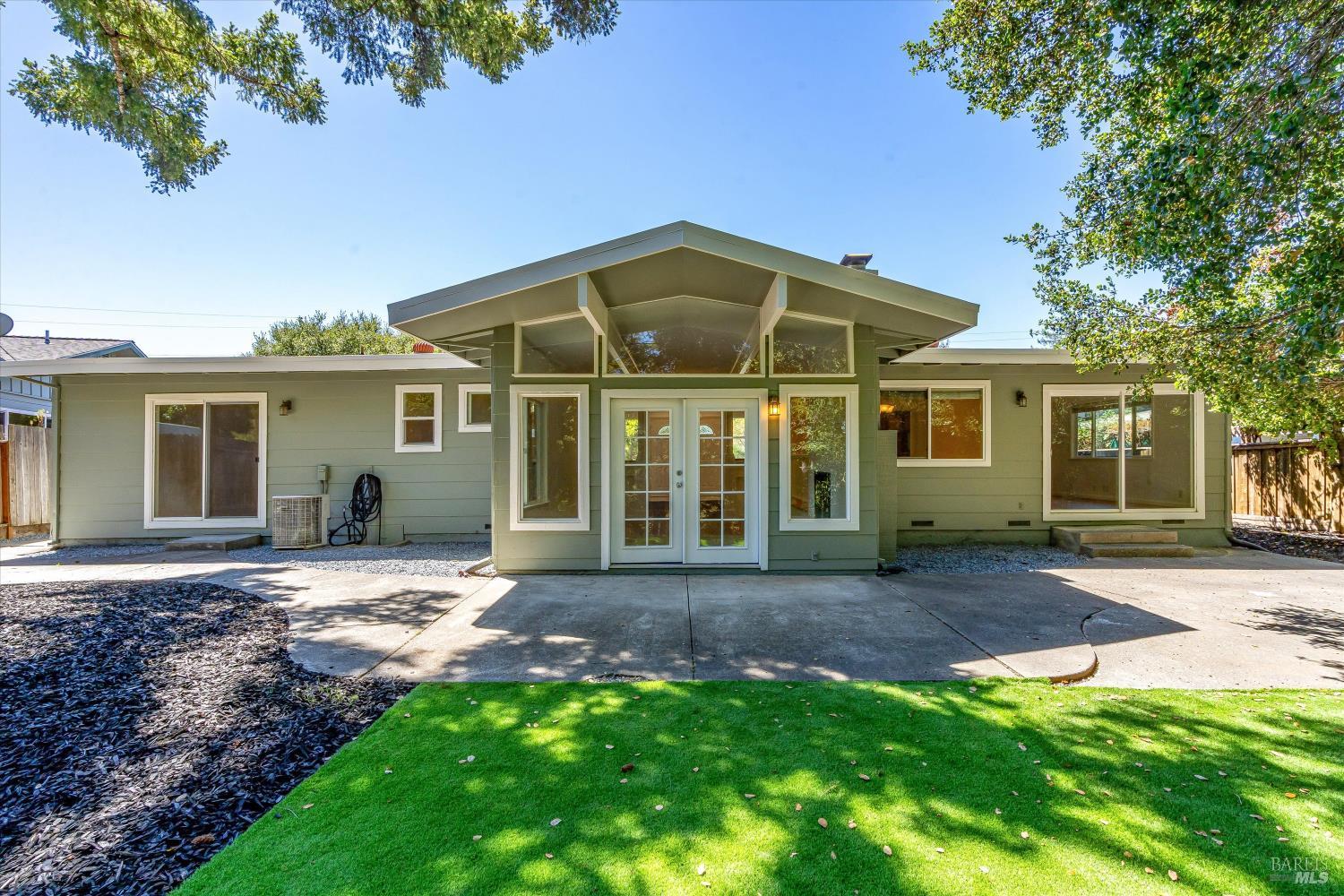2567 Tachevah Drive Santa Rosa CA 95405