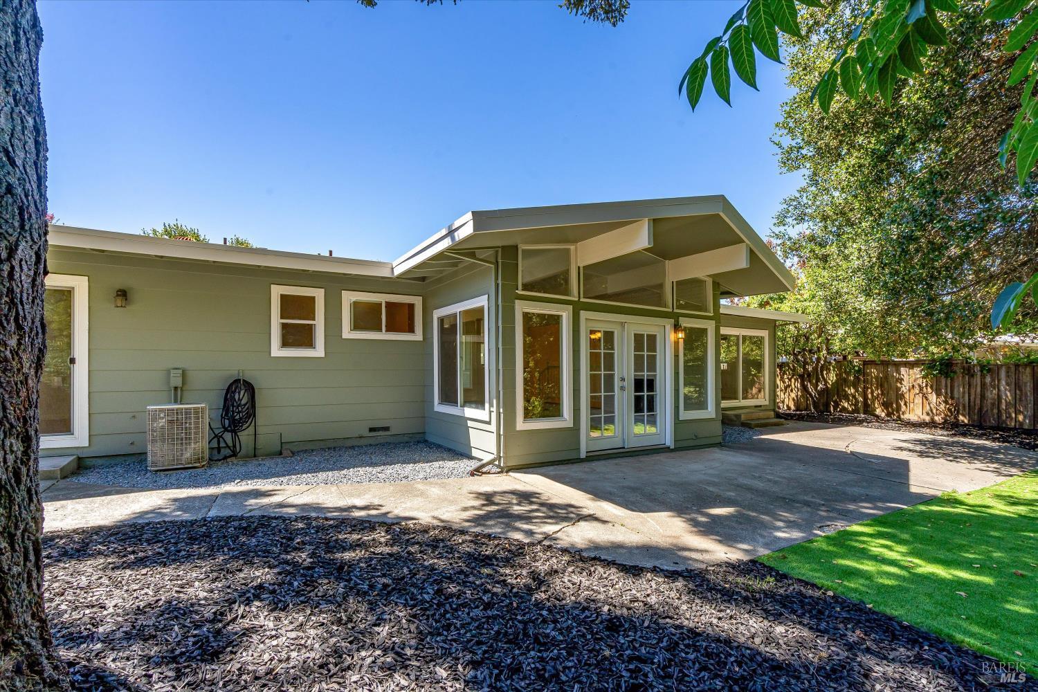 2567 Tachevah Drive Santa Rosa CA 95405