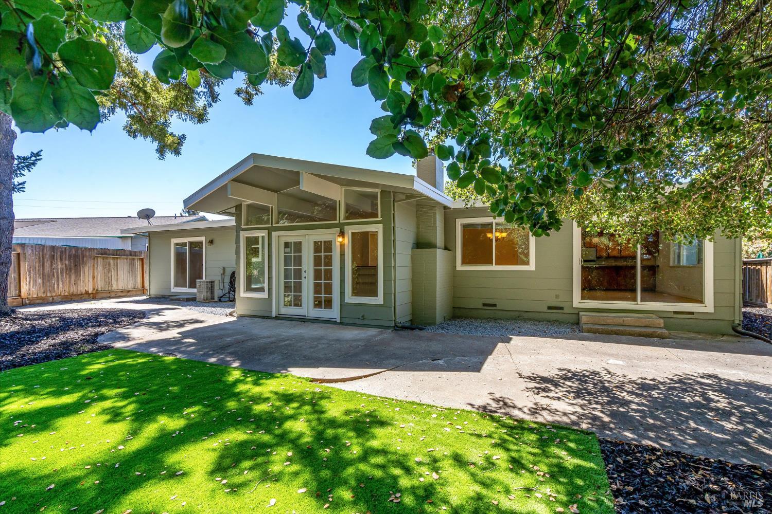 2567 Tachevah Drive Santa Rosa CA 95405