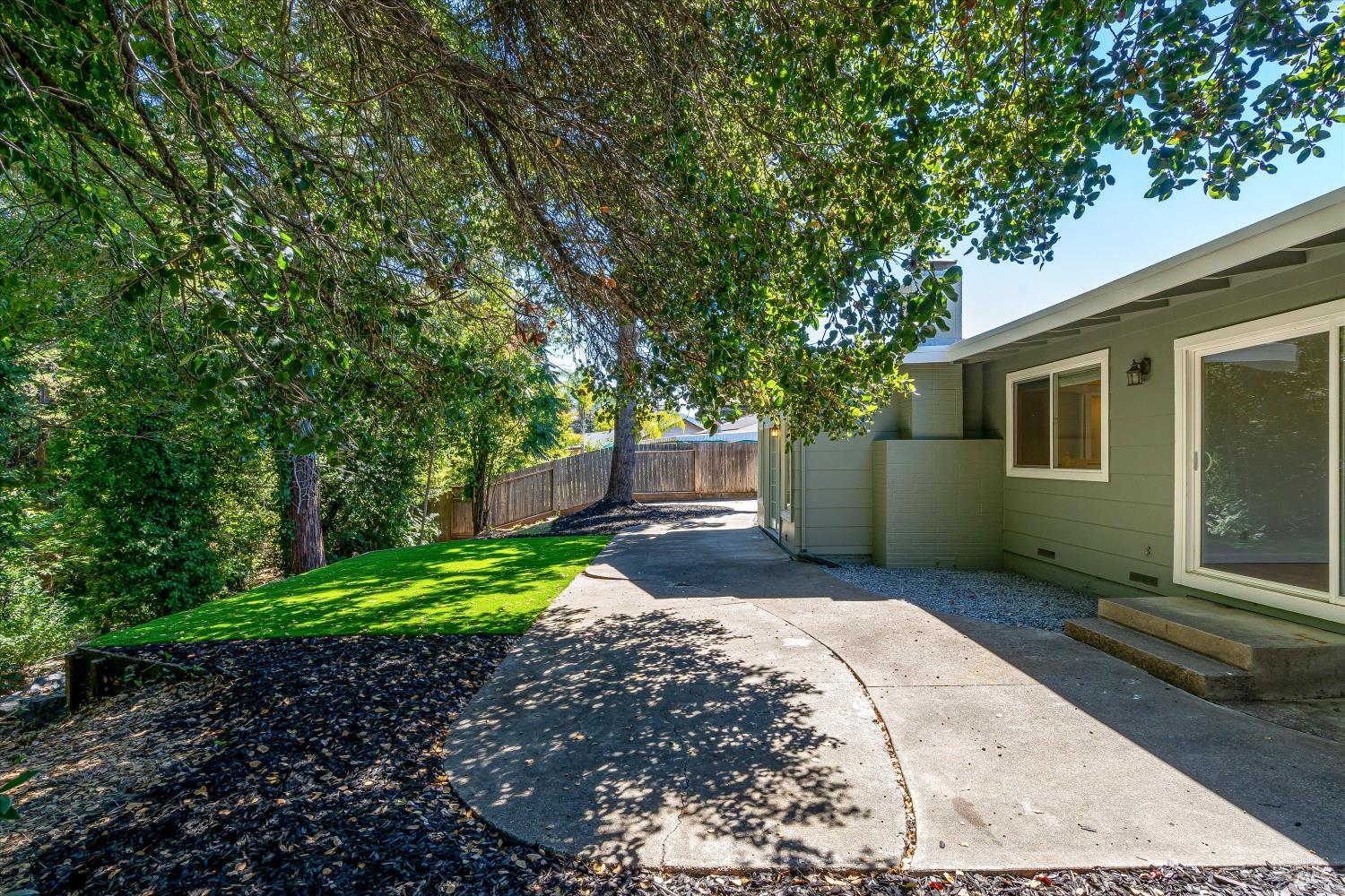 2567 Tachevah Drive Santa Rosa CA 95405