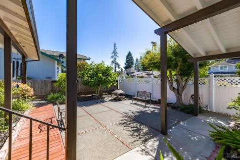4480 Fairway Drive Rohnert Park CA 94928