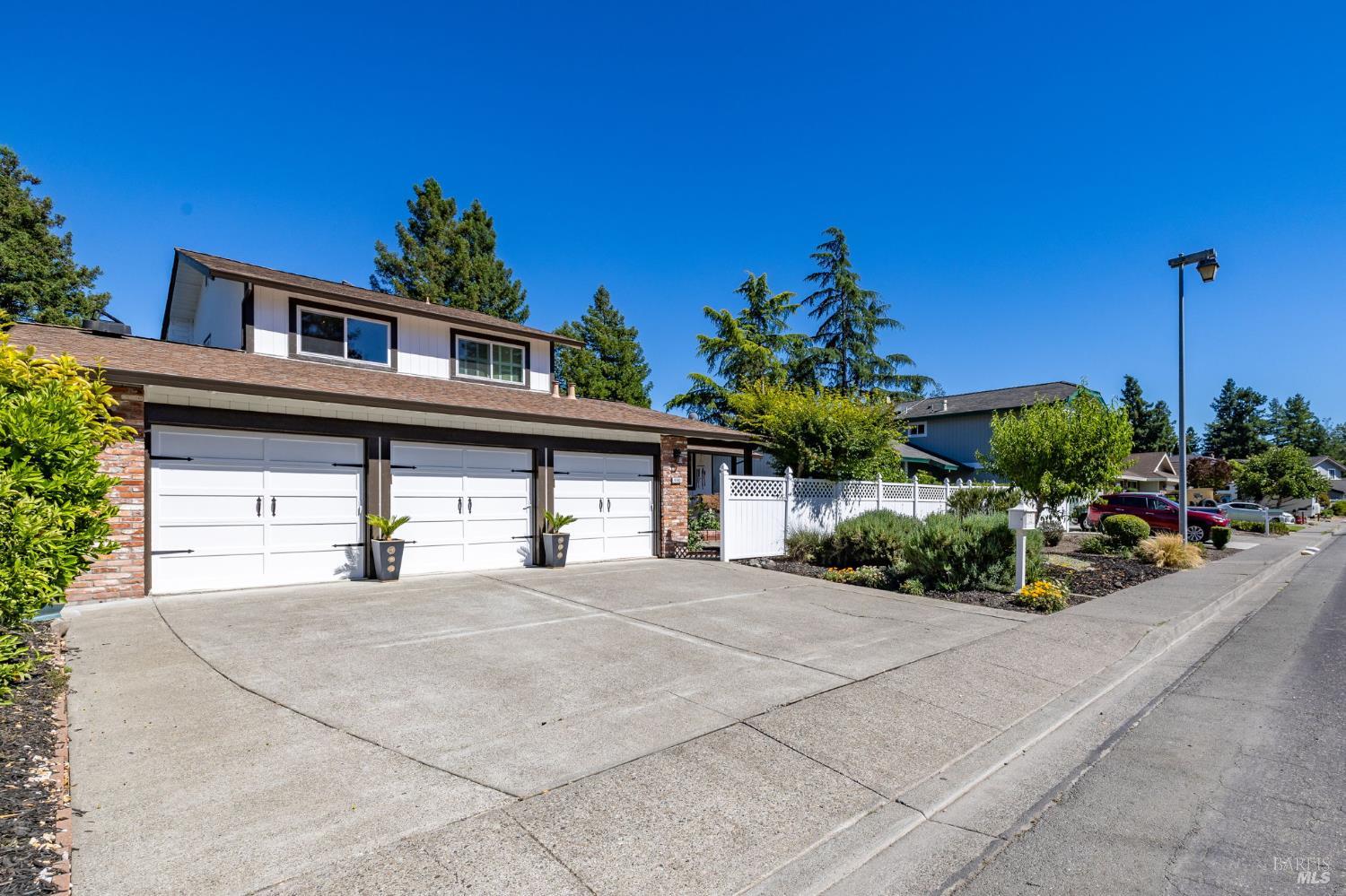 4480 Fairway Drive Rohnert Park CA 94928