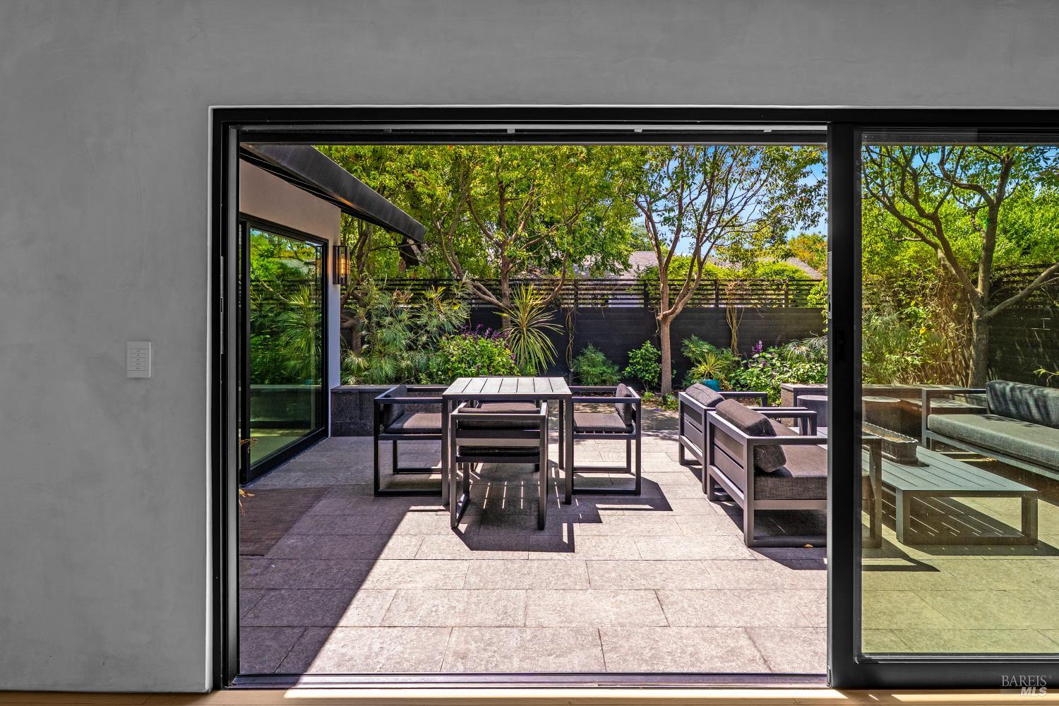 1885 Larkspur Street Yountville CA 94599