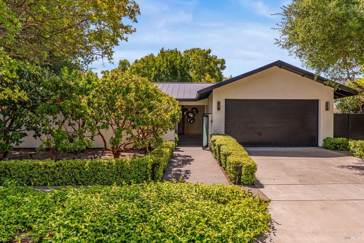 1885 Larkspur Street Yountville CA 94599