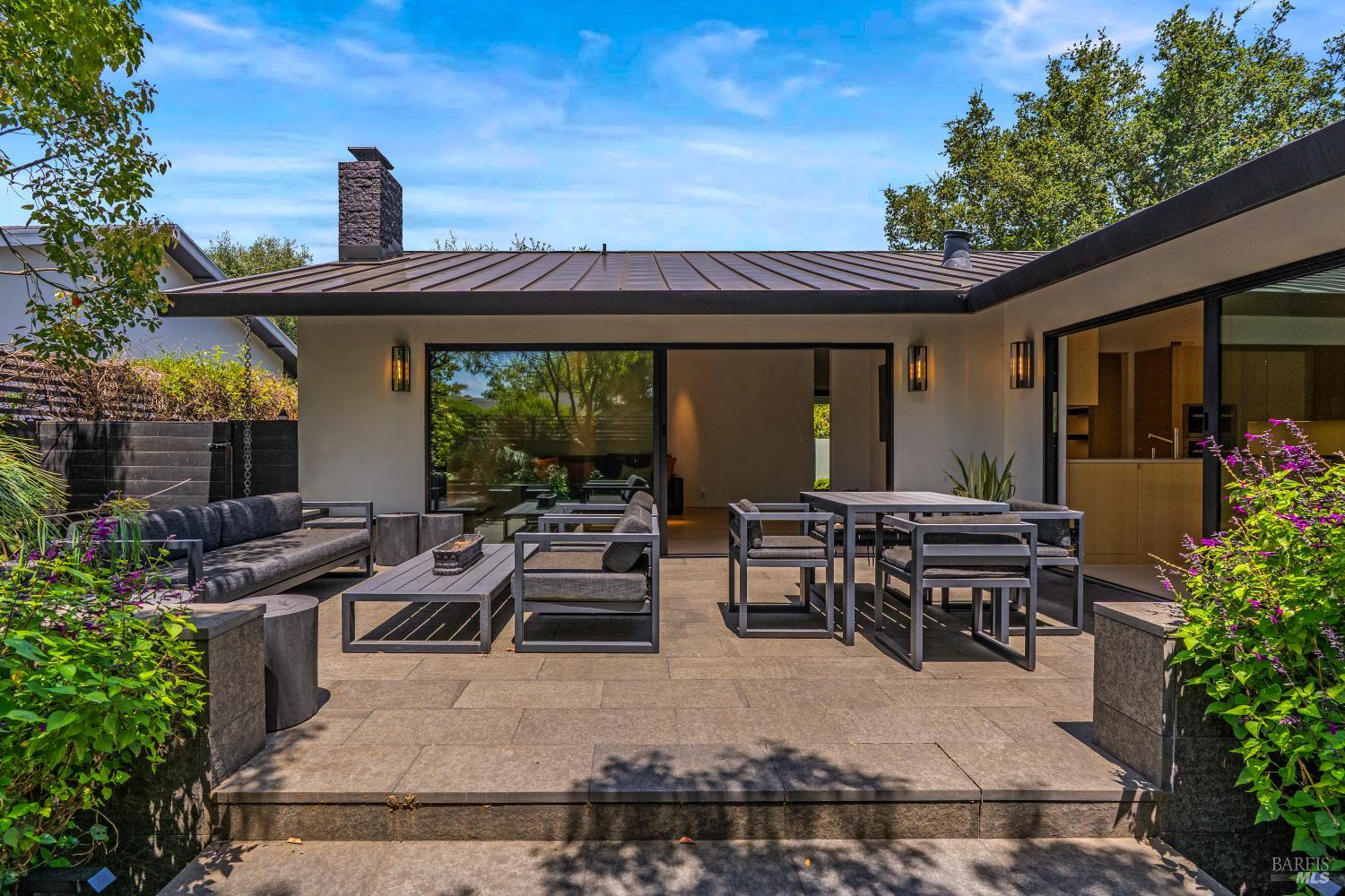 1885 Larkspur Street Yountville CA 94599