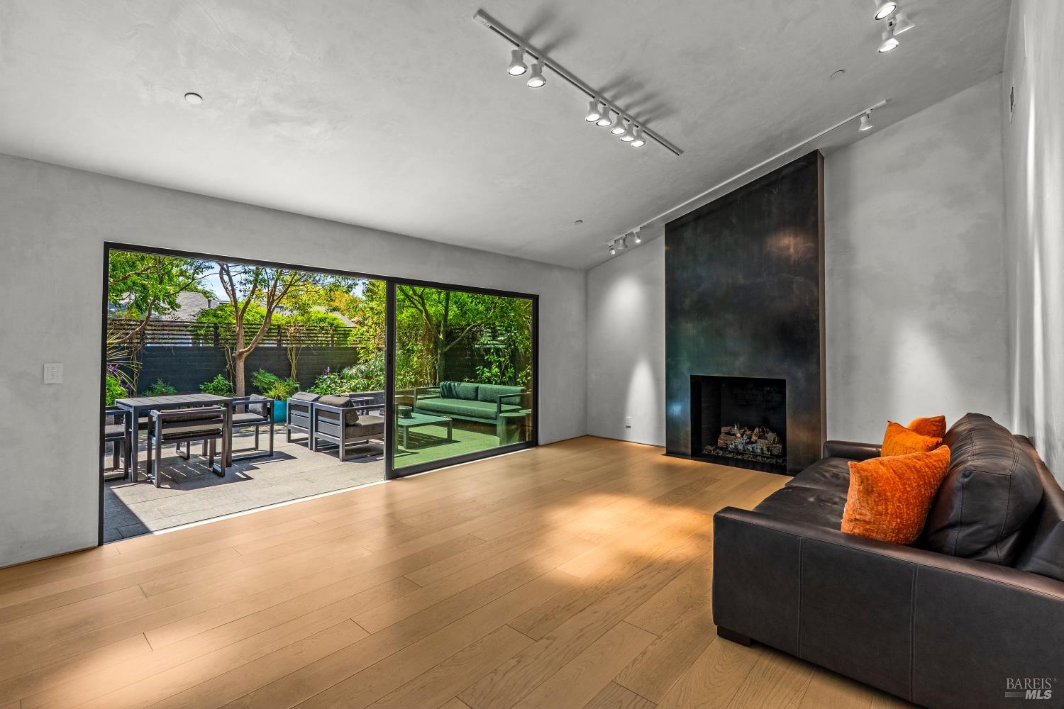 1885 Larkspur Street Yountville CA 94599