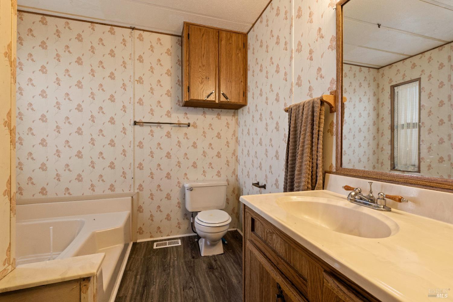 1518 Monroe Street Ukiah CA 95482