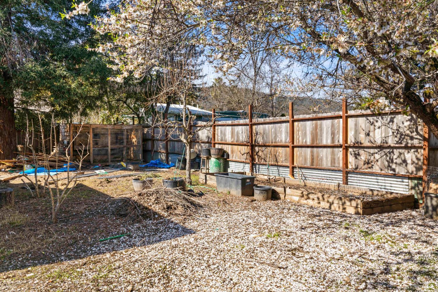 1518 Monroe Street Ukiah CA 95482