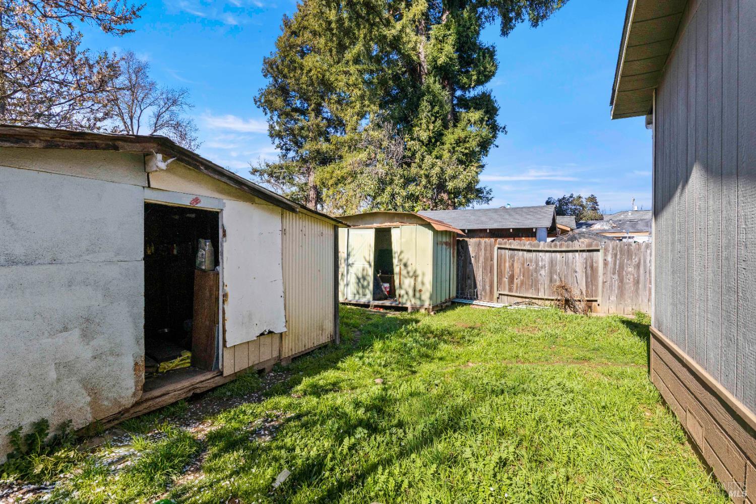 1518 Monroe Street Ukiah CA 95482