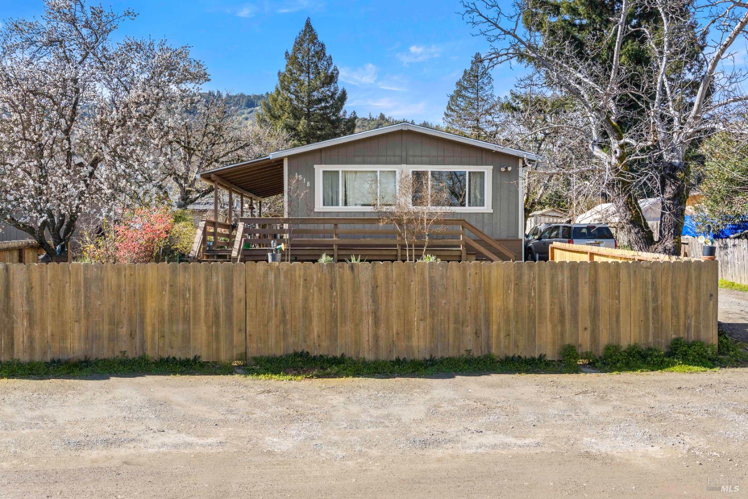 1518 Monroe Street Ukiah CA 95482