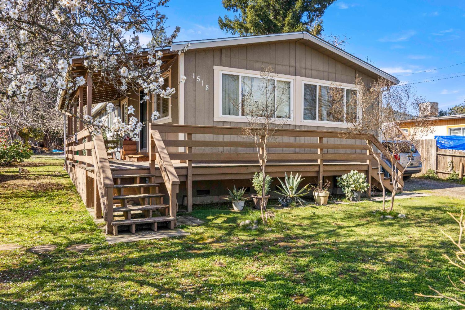 1518 Monroe Street Ukiah CA 95482