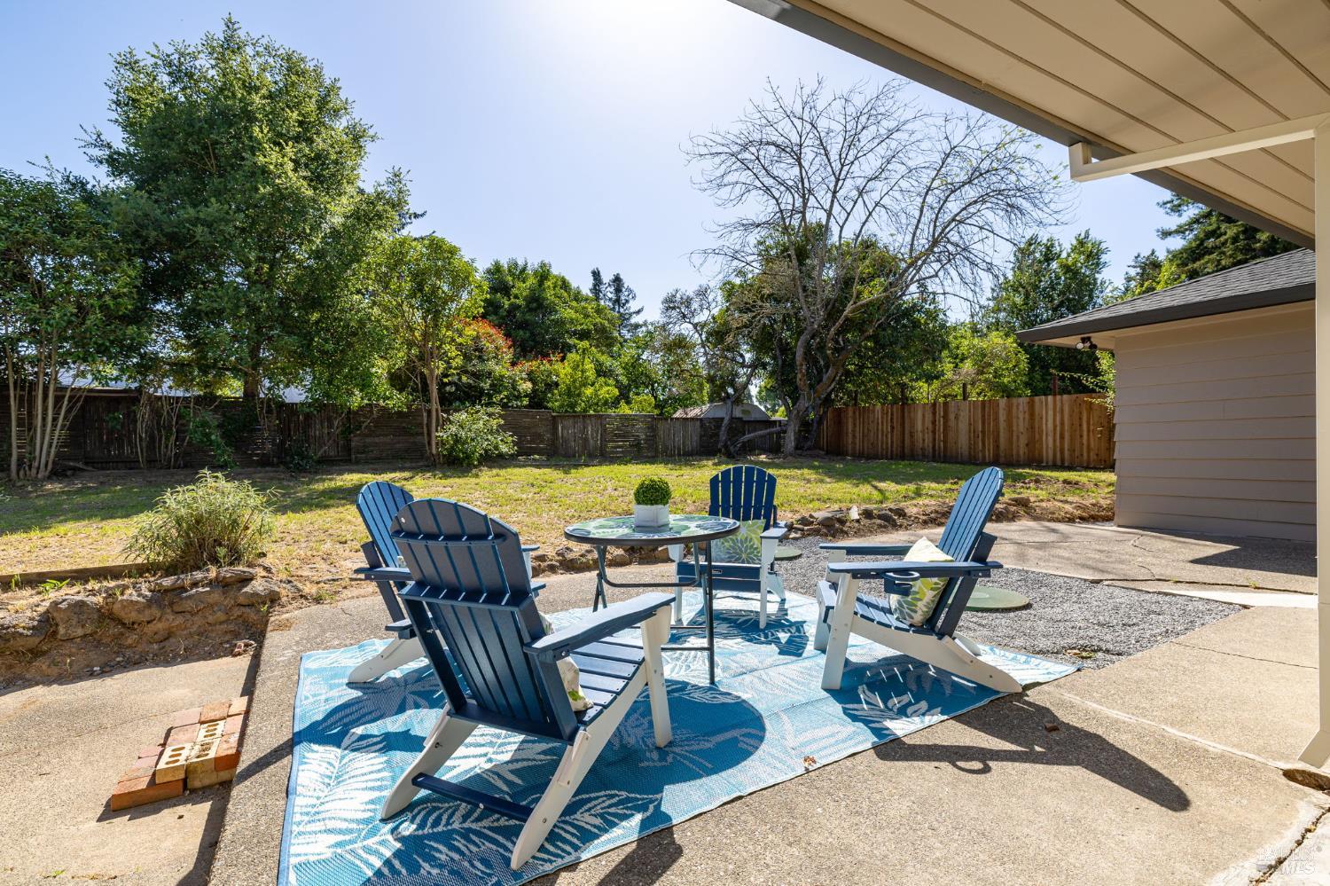 918 Dorthel Street Sebastopol CA 95472