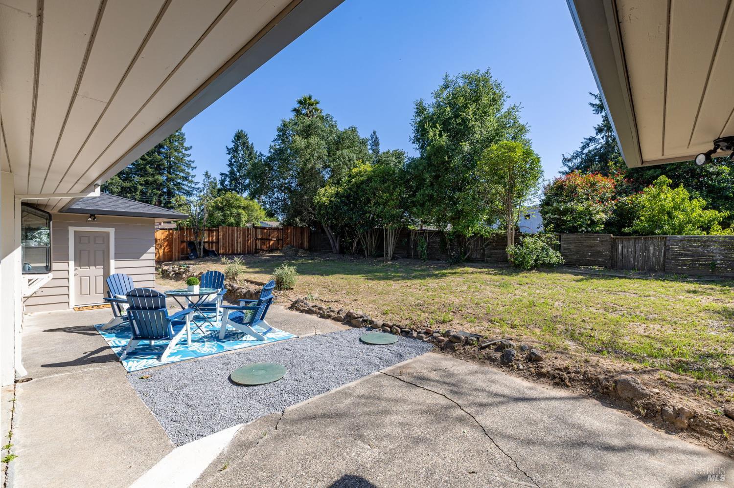918 Dorthel Street Sebastopol CA 95472