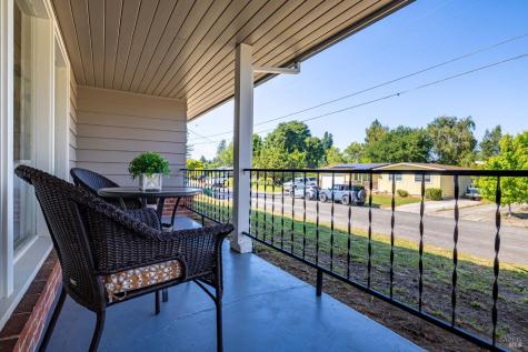 918 Dorthel Street Sebastopol CA 95472