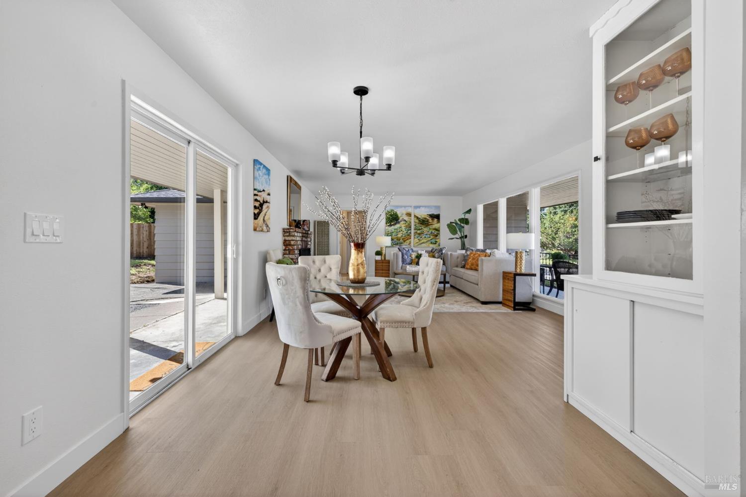 918 Dorthel Street Sebastopol CA 95472