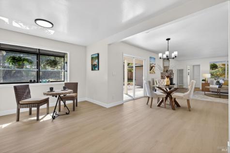 918 Dorthel Street Sebastopol CA 95472