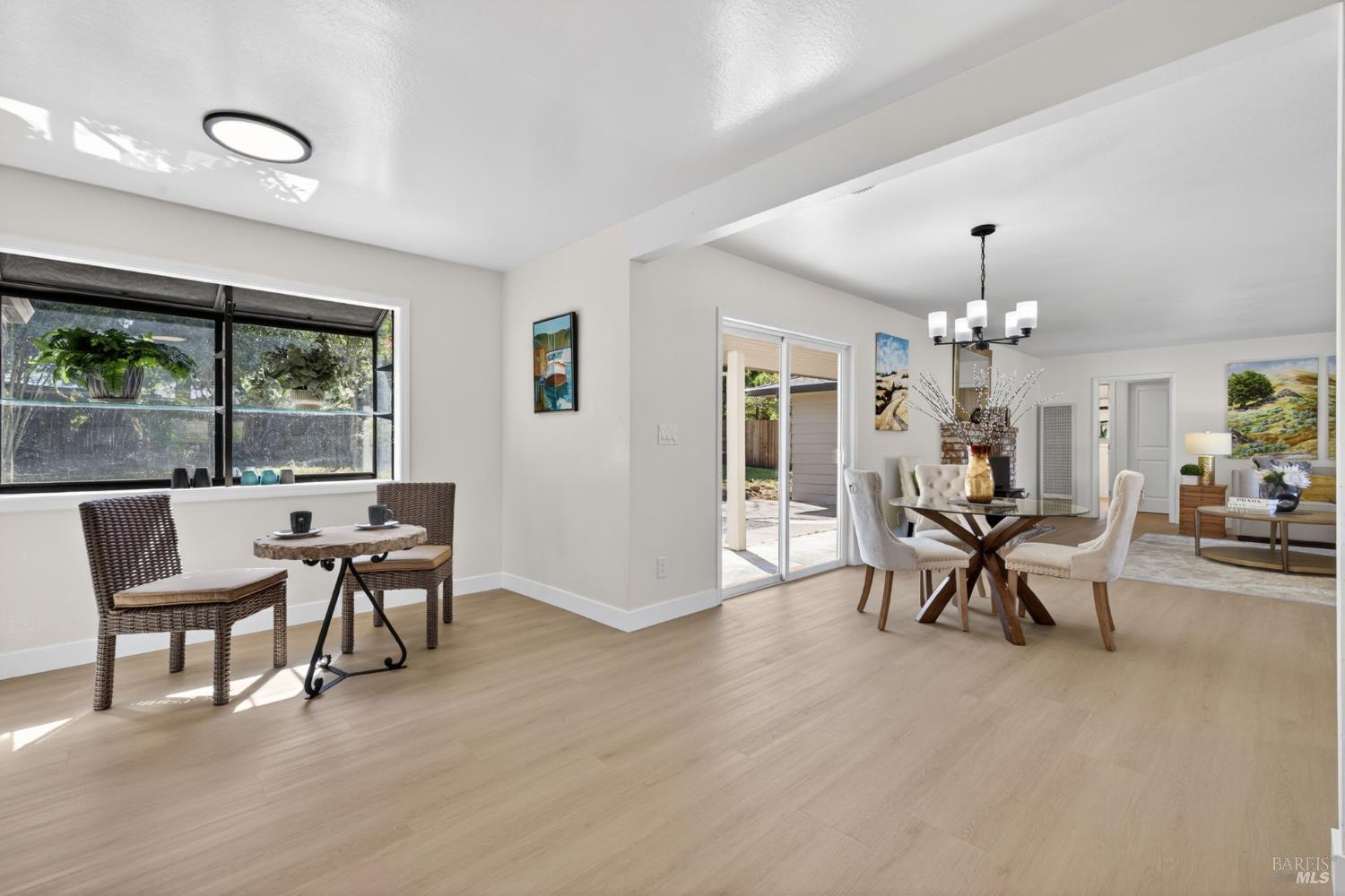 918 Dorthel Street Sebastopol CA 95472