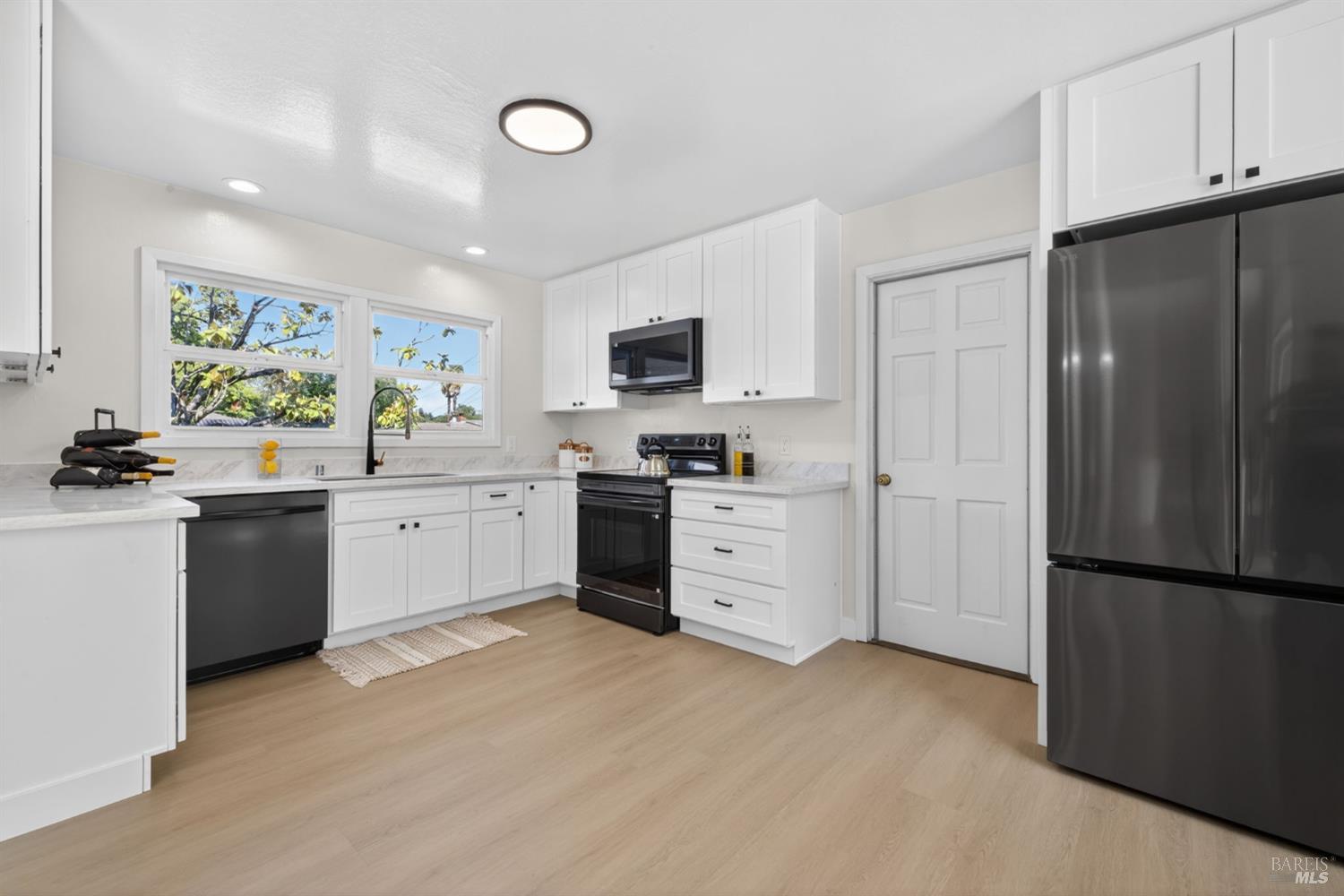 918 Dorthel Street Sebastopol CA 95472