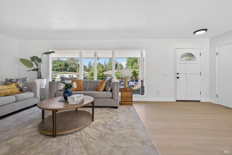 918 Dorthel Street Sebastopol CA 95472