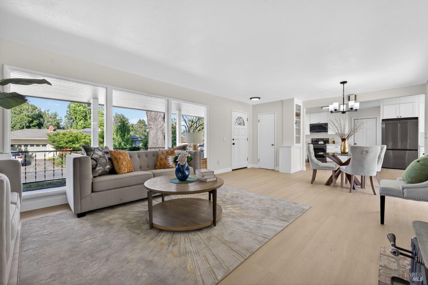 918 Dorthel Street Sebastopol CA 95472