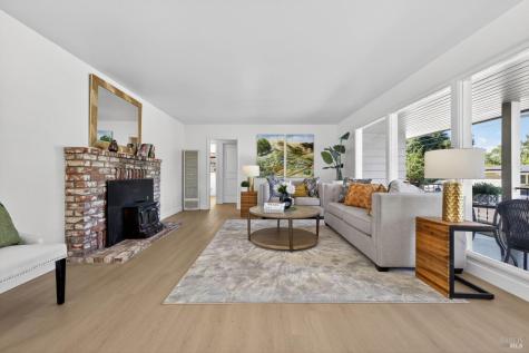 918 Dorthel Street Sebastopol CA 95472