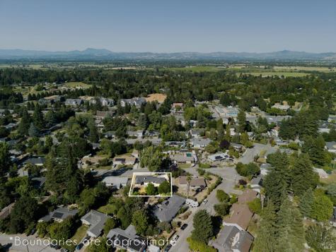 918 Dorthel Street Sebastopol CA 95472