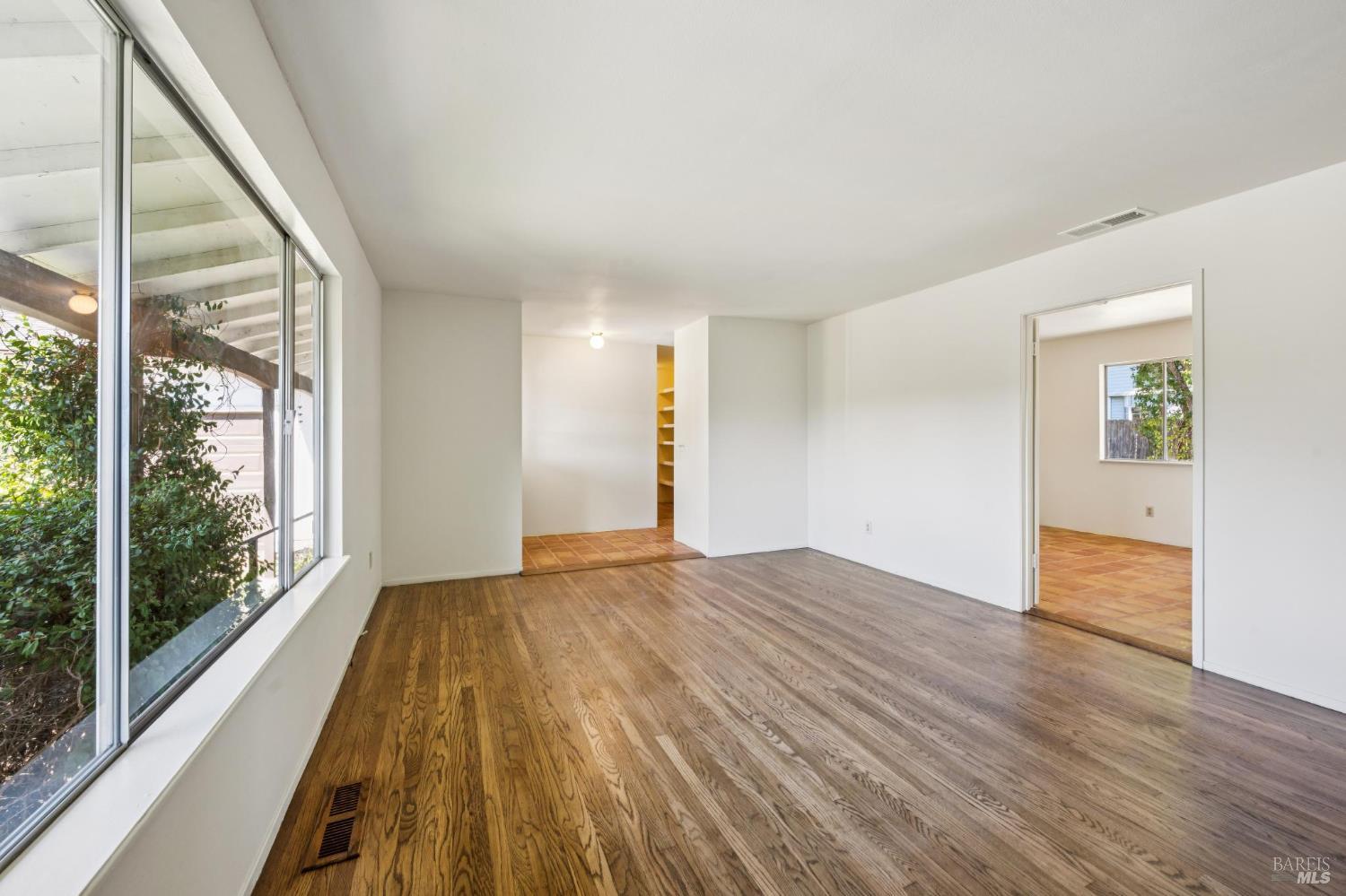 516 Oak Lake Avenue Santa Rosa CA 95409
