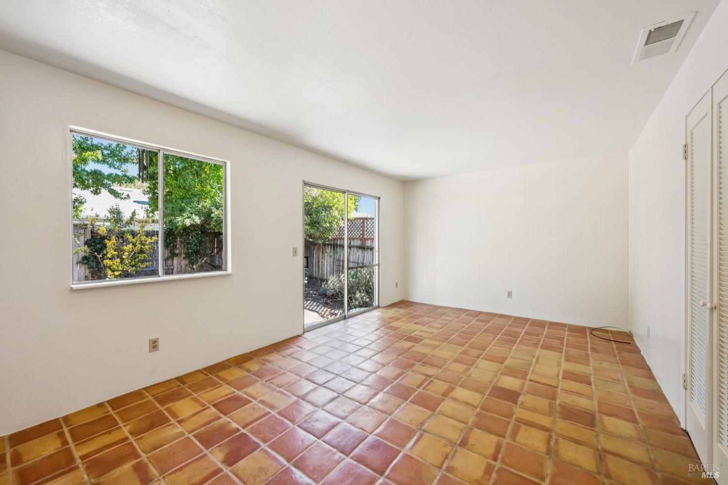 516 Oak Lake Avenue Santa Rosa CA 95409