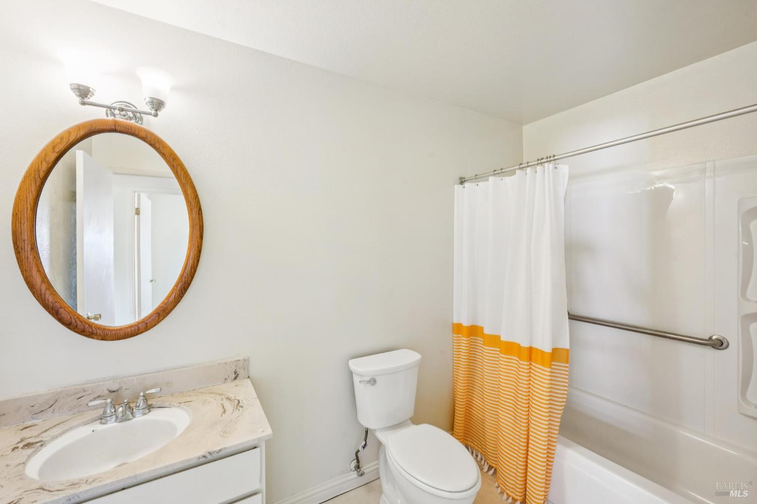 516 Oak Lake Avenue Santa Rosa CA 95409