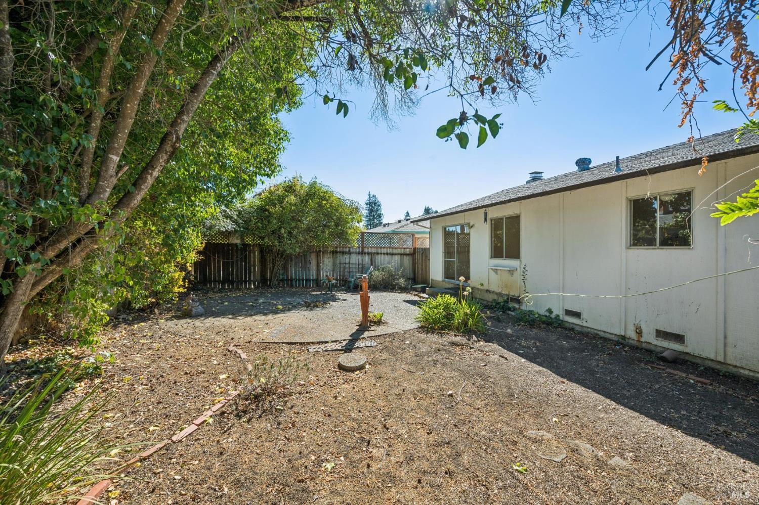 516 Oak Lake Avenue Santa Rosa CA 95409