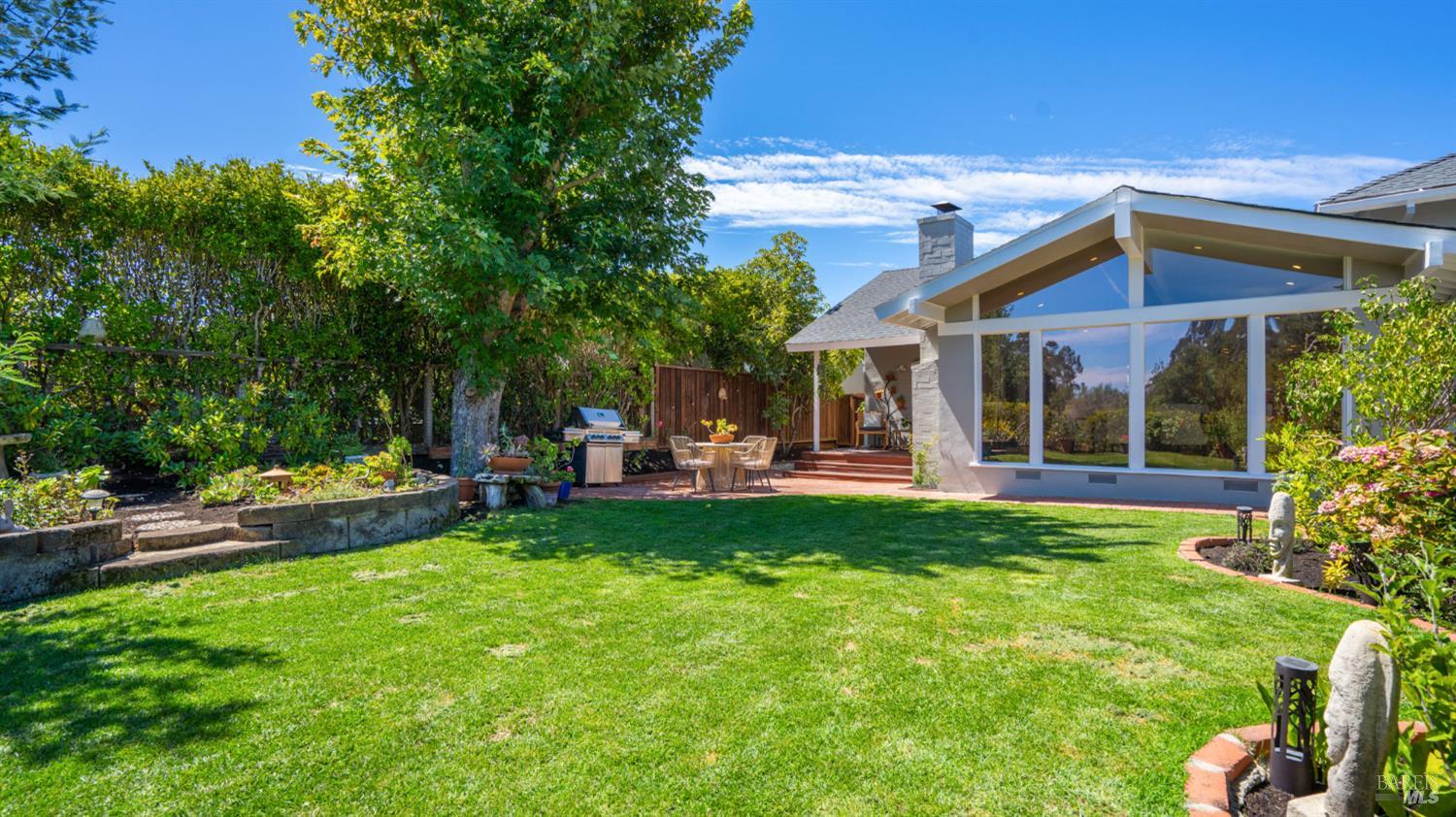 212 San Marino Drive San Rafael CA 94901