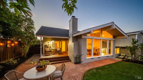 212 San Marino Drive San Rafael CA 94901