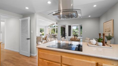 212 San Marino Drive San Rafael CA 94901