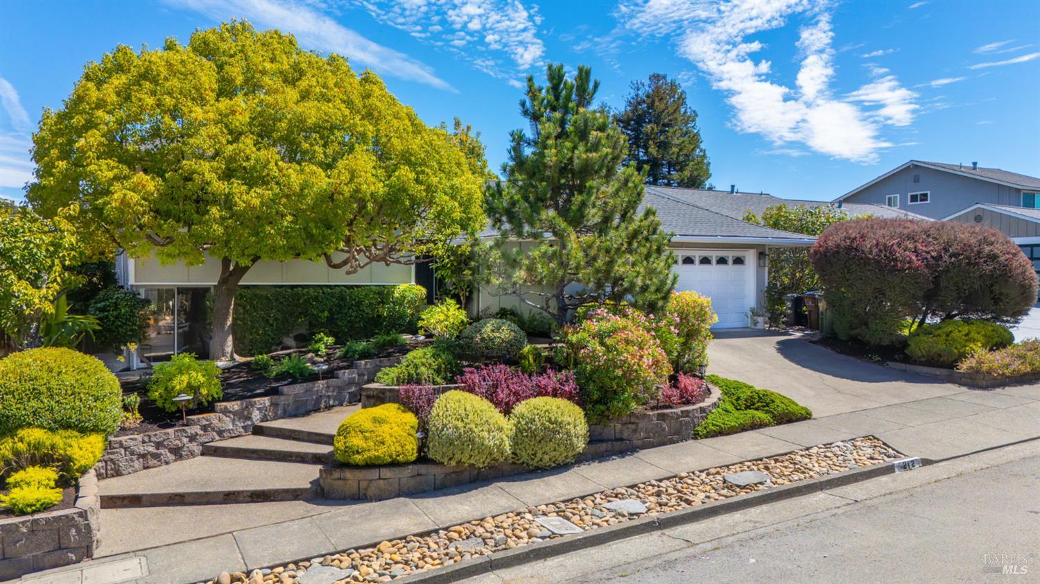 212 San Marino Drive San Rafael CA 94901