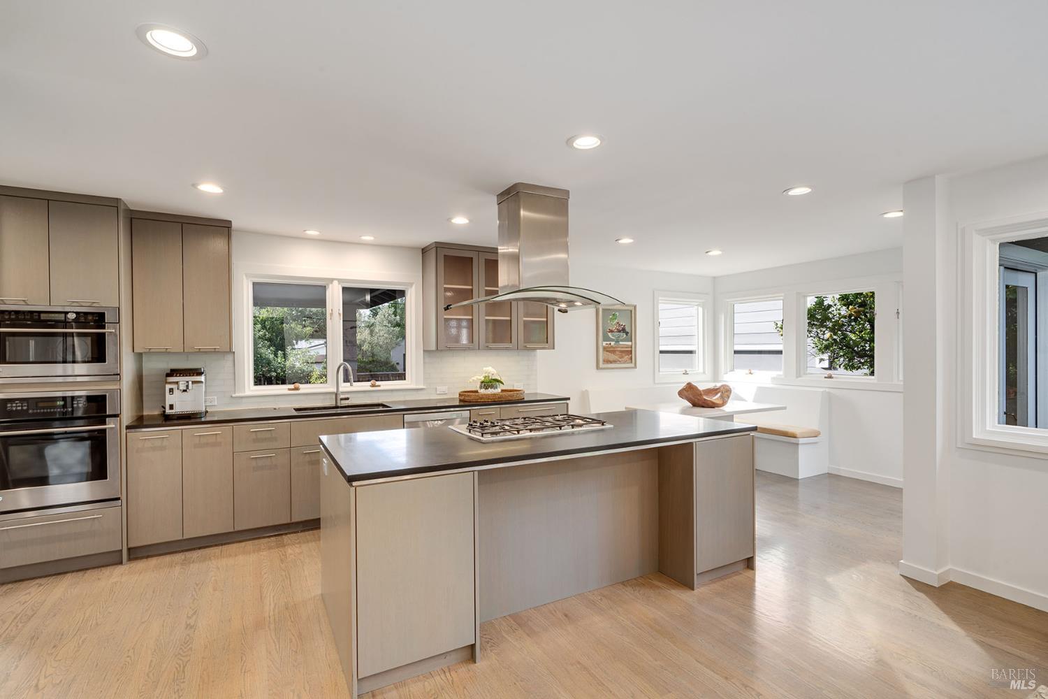 1615 Scott Street St. Helena CA 94574