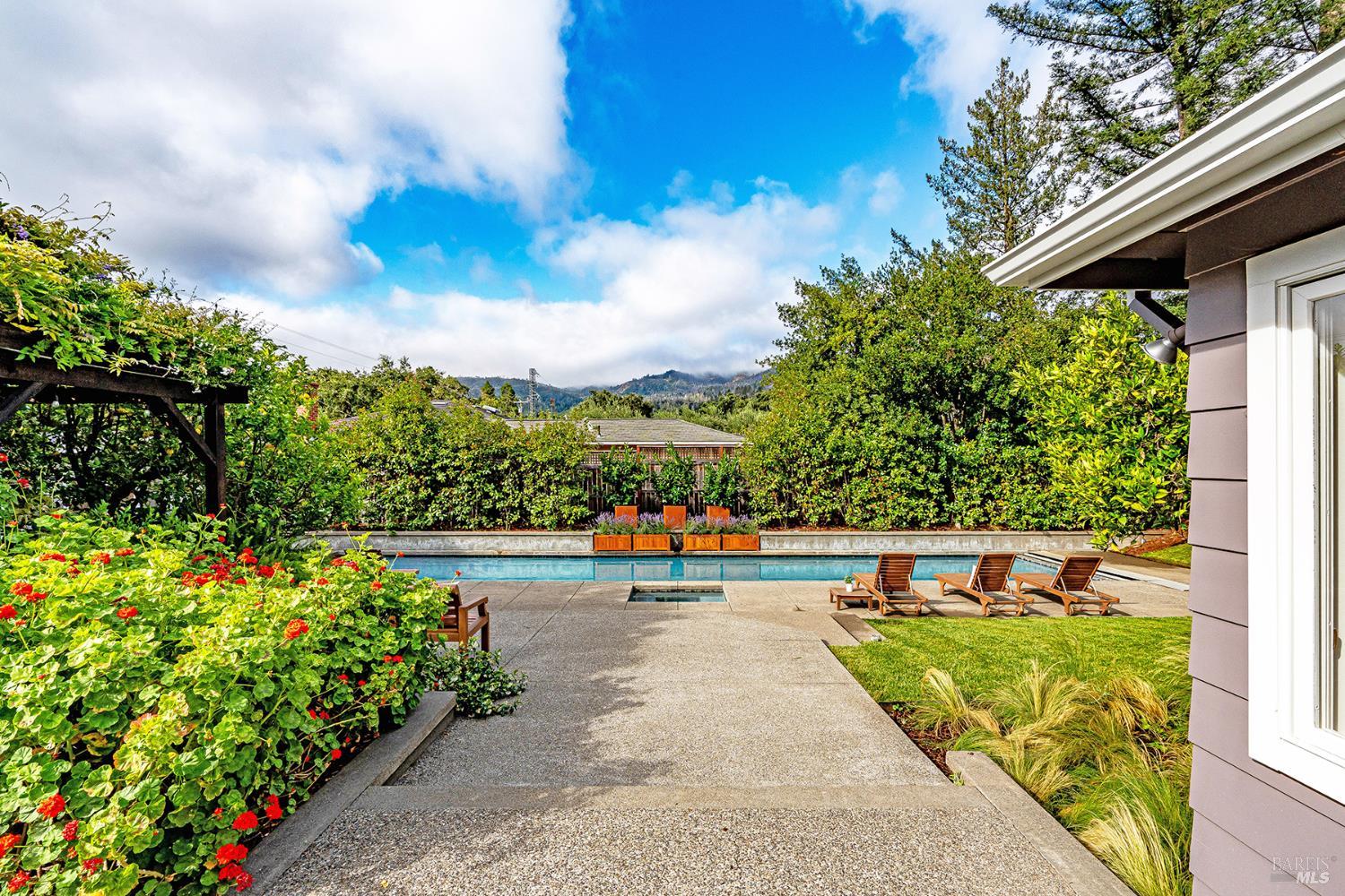 1615 Scott Street St. Helena CA 94574