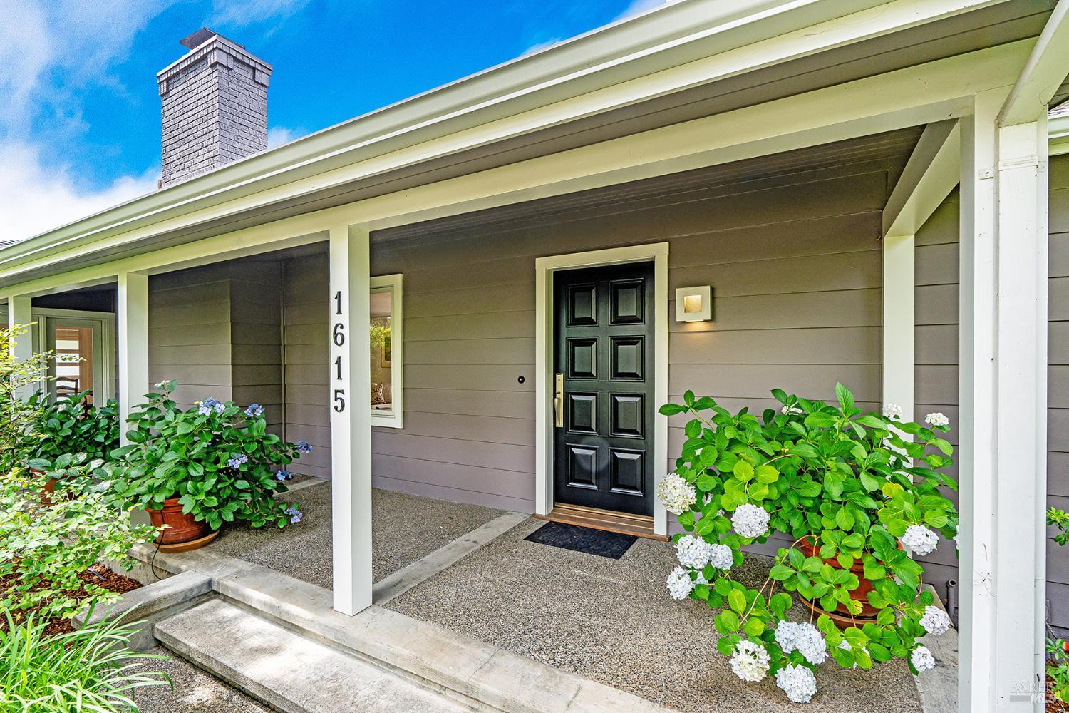 1615 Scott Street St. Helena CA 94574