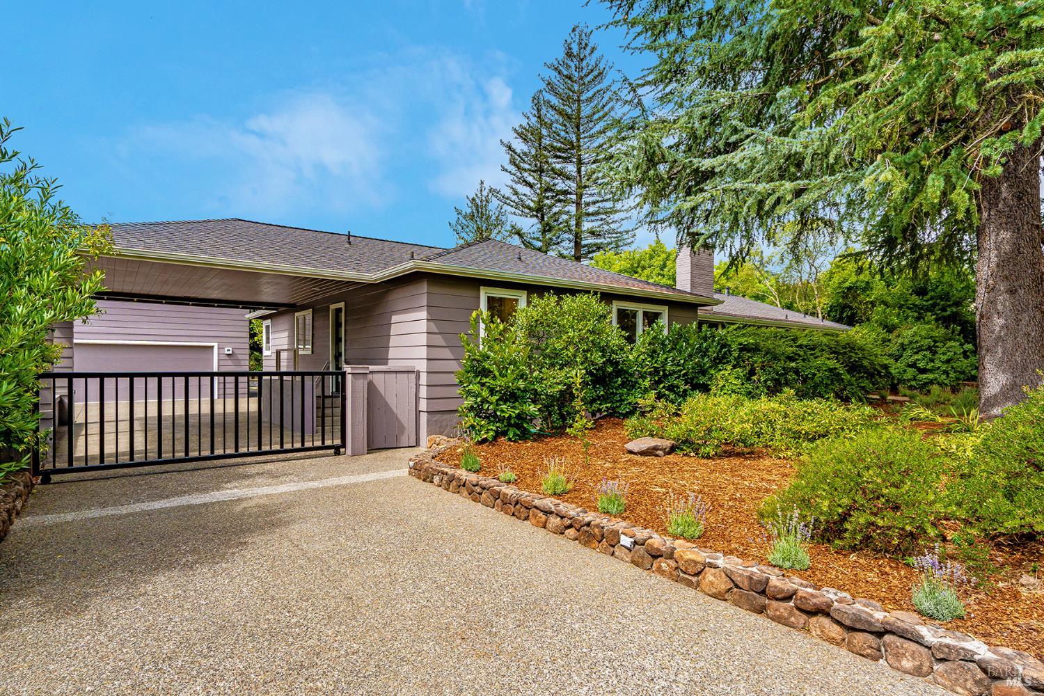 1615 Scott Street St. Helena CA 94574