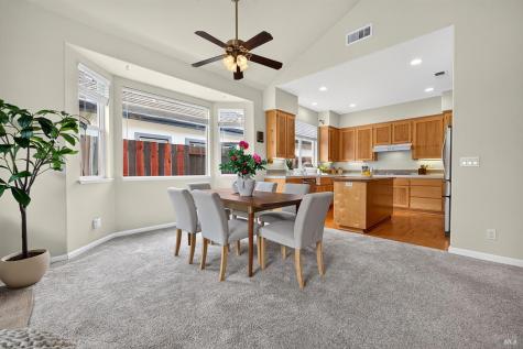 1156 Mitchell Lane Windsor CA 95492