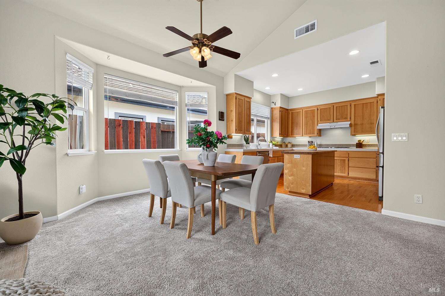 1156 Mitchell Lane Windsor CA 95492
