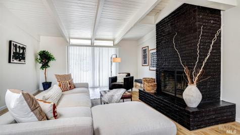 304 Holly Drive San Rafael CA 94903